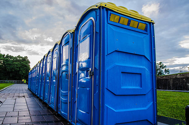 Best Porta potty delivery and setup  in Peoria, IL